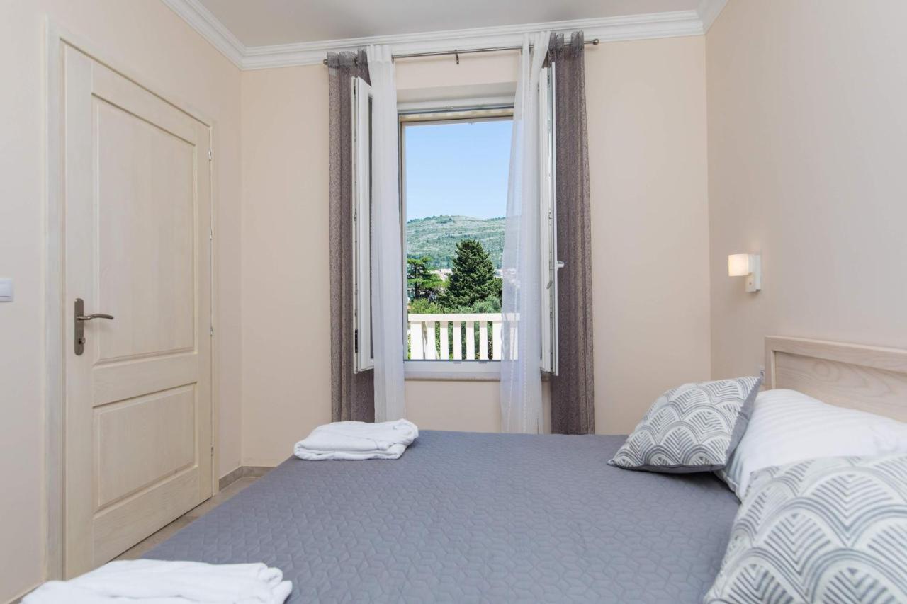 Enigma Villa