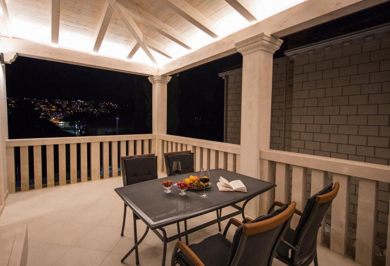 Villa Enigma